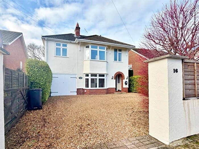 5 Bedroom Detached House For Sale In Dewlands Road, Verwood, BH31