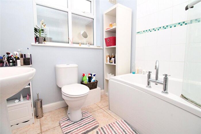 2 Bedroom Bungalow To Rent In Temple Road, Ipswich, Suffolk, IP3