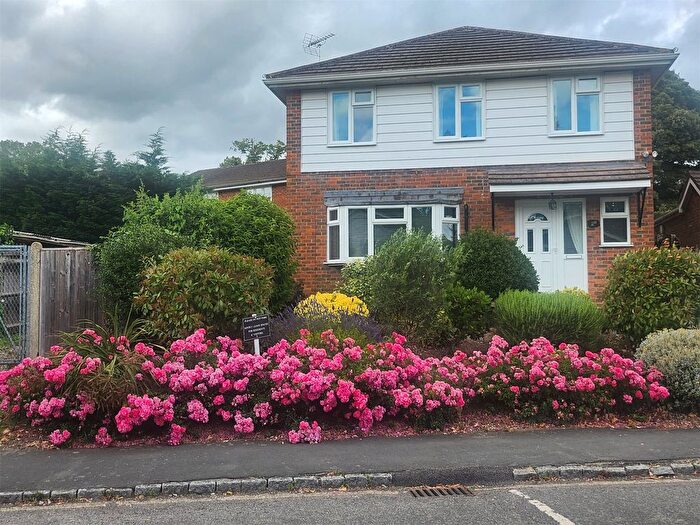 4 Bedroom Detached House To Rent In St. Peters Close, Burnham, Slough, Buckinghamshire, SL1