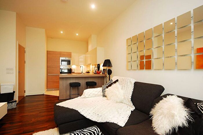 2 Bedroom Flat For Sale In Bromyard Avenue, East Acton, London, W3