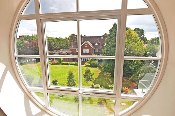 3 Bedroom Apartment For Sale In A Woodlands Road, Bickley, Bromley, BR1