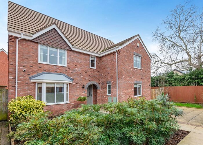 4 Bedroom Detached House For Sale In Lilac Drive, Monmouth, Monmouthshire, NP25