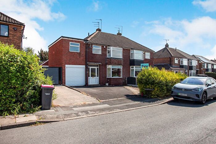4 Bedroom Semi-Detached House For Sale In Grange Road, Rotherham, S60