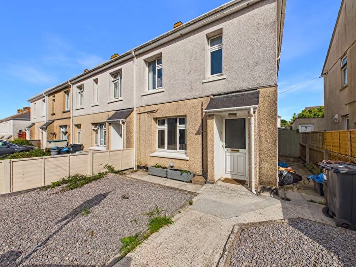3 Bedroom End Terrace House For Sale In Coronation Place, Helston, Close To Helston Town Centre, TR13