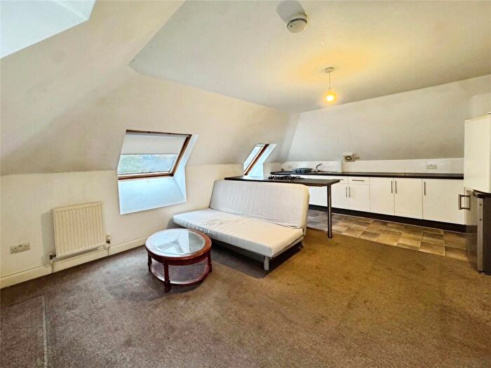 1 Bedroom Apartment To Rent In Chatsworth Road, Croydon, CR0