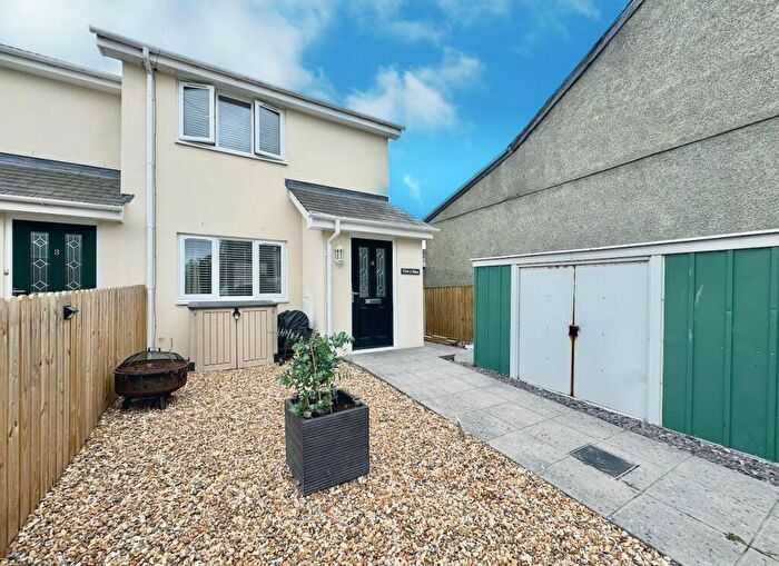 3 Bedroom End Of Terrace House For Sale In Rhes Tabernacl, Llanrwst, LL26