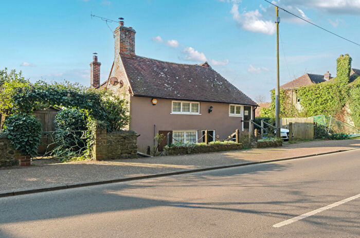 3 Bedroom Detached House For Sale In Lower Street, Pulborough, RH20