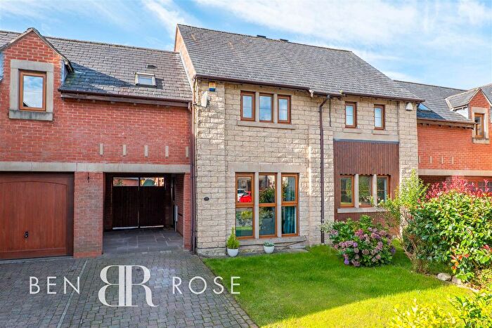 3 Bedroom Semi-Detached House For Sale In Wardle Court, Whittle-Le-Woods, Chorley, PR6