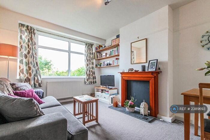 2 Bedroom Flat To Rent In Copse Lane, Oxford, OX3