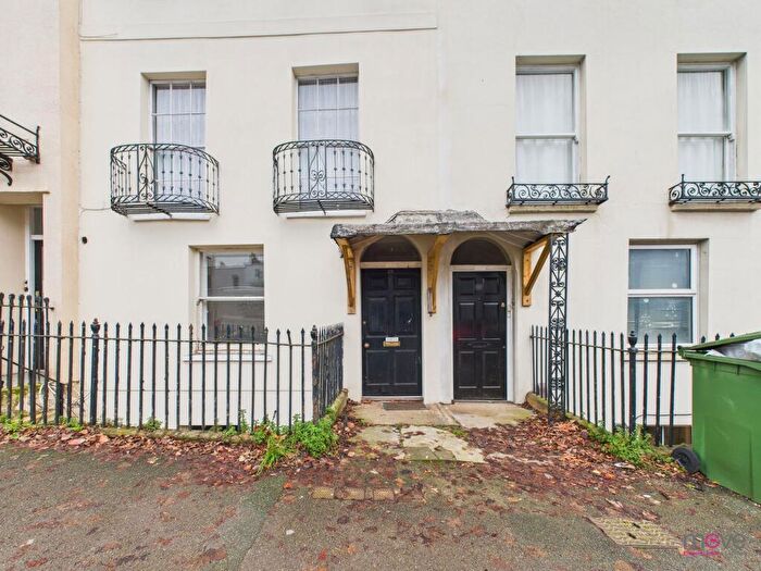 1 Bedroom Flat To Rent In London Road, Cheltenham, GL52