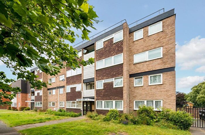 2 Bedroom Apartment For Sale In Camford Court, Kempston, MK42
