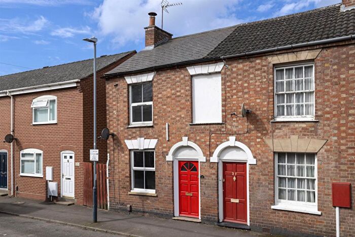 2 Bedroom Property To Rent In Cherry Street, Warwick, CV34