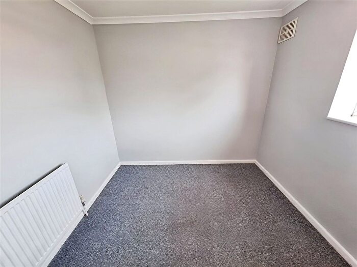 3 Bedroom Terraced House For Sale In Dorlecote Place, Nuneaton, Warwickshire, CV10