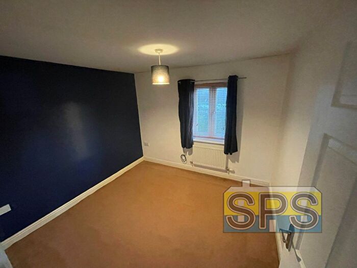 2 Bedroom Flat For Sale In Chasewater Drive, Stoke-On-Trent, ST6