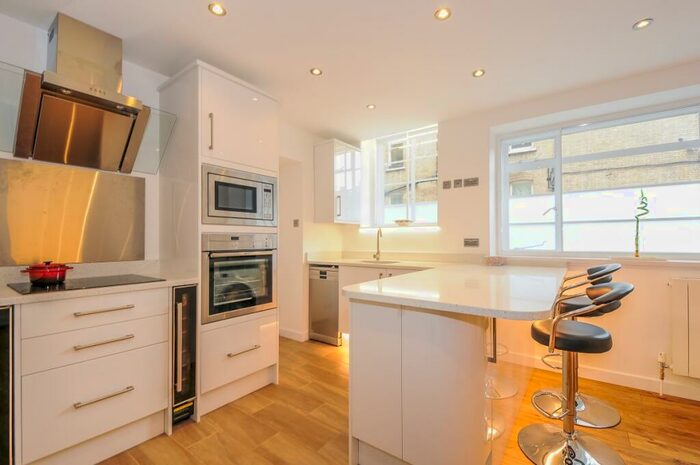 2 Bedroom Flat To Rent In North Gate St John's Wood, NW8