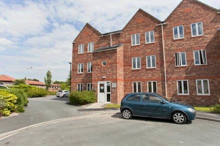 2 Bedroom Flat To Rent In Chester House, York, YO31