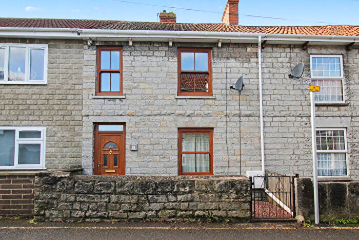 3 Bedroom Character Property For Sale In Orchard Road, Street, BA16