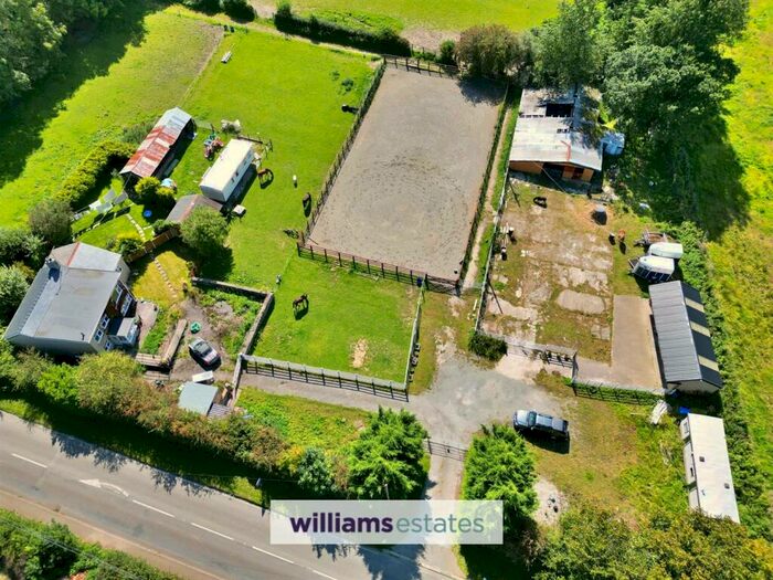 4 Bedroom Detached House For Sale In Lloc, CH8