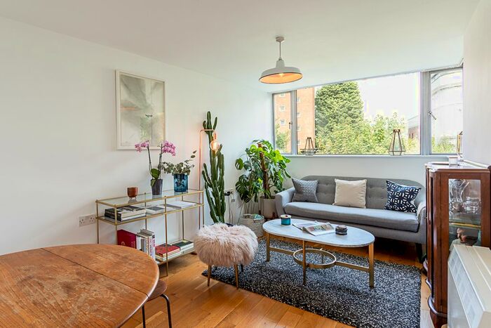 1 Bedroom Flat To Rent In Flat Bridge Wharf Old Ford Road, London, E2