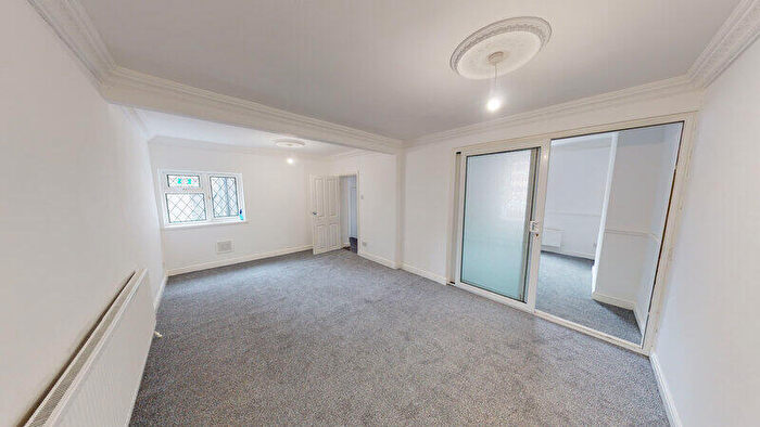 5 Bedroom Detached House To Rent In Milton Road, Rotherham, South Yorkshire, S65