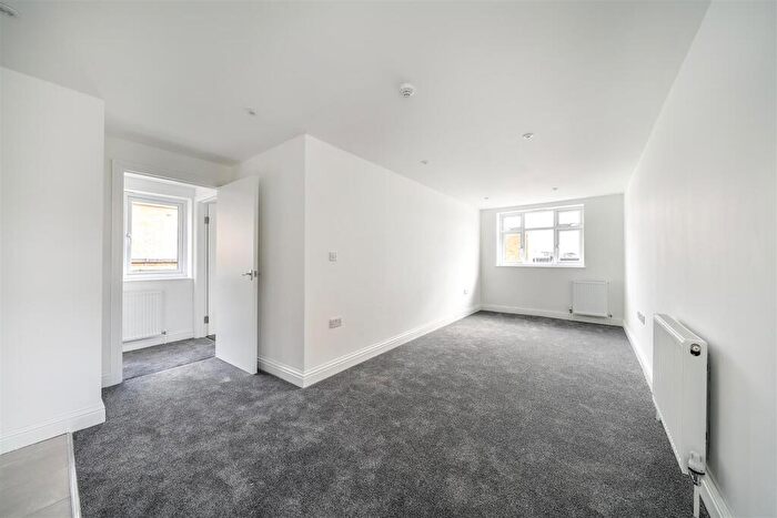 1 Bedroom Flat To Rent In Blenheim Road, Penge, SE20