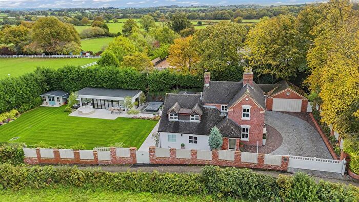 3 Bedroom Detached House For Sale In Hall Lane, Hammerwich, Burntwood, WS7