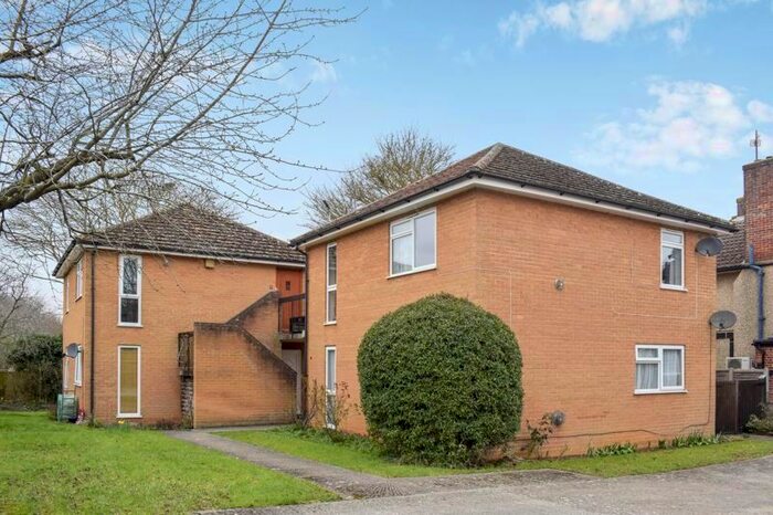 1 Bedroom Maisonette To Rent In Kingsley Court, Oxford Road, Kidlington, OX5