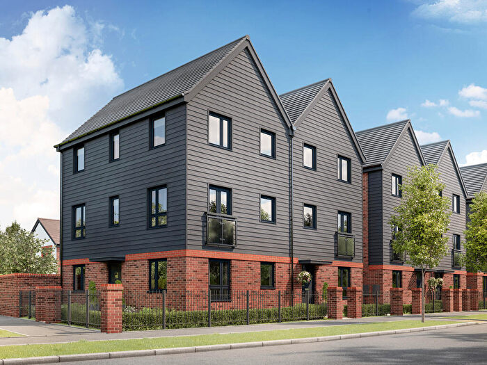 4 Bedroom Semi Detached House For Sale In Valley Park, Didcot, Oxfordshire, OX11