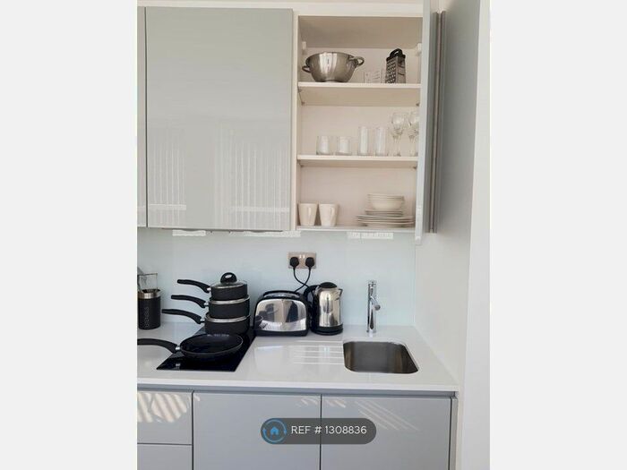 Studio To Rent In Langwood House, Rickmansworth WD3