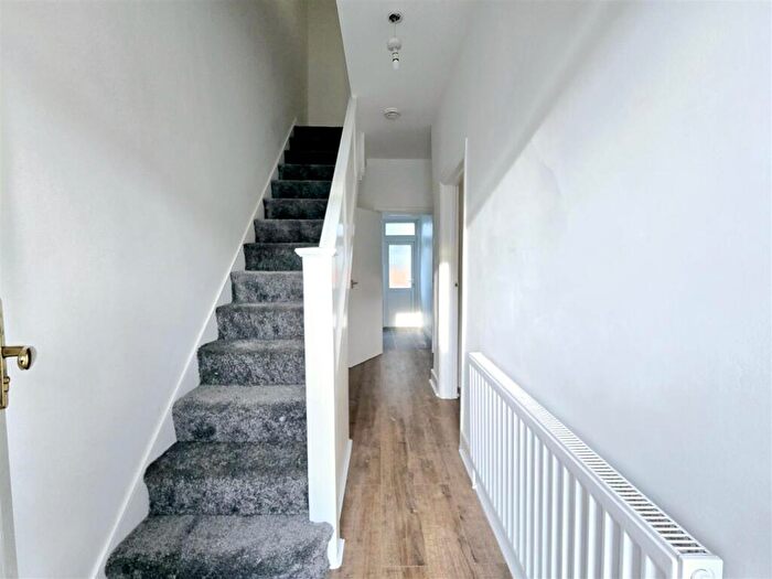 3 Bedroom House To Rent In Durants Road, Enfield, EN3