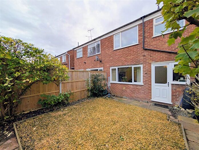 3 Bedroom Terraced House For Sale In Pennine Close, Quedgeley, Gloucester, GL2