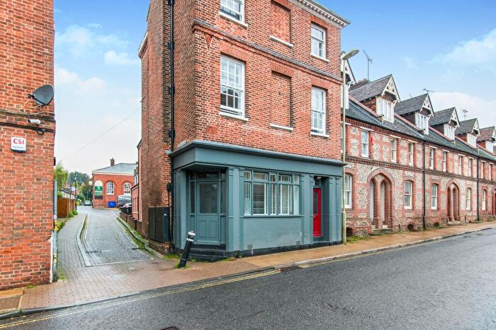 2 Bedroom Terraced House To Rent In Hyde Street, Winchester, SO23