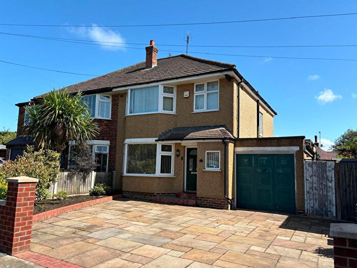 3 Bedroom Semi-Detached House For Sale In Greenleas Road, Wallasey, CH45