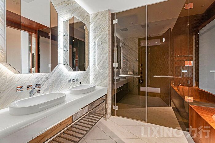 4 Bedroom Flat To Rent In One Tower Bridge, Crown Square, London Bridge, SE1