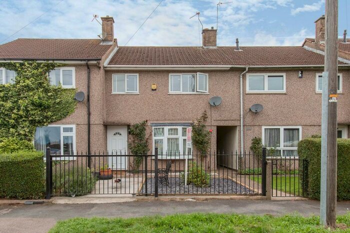 3 Bedroom Property To Rent In Woburn Close, Leicester LE2