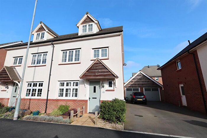 4 Bedroom Semi Detached House For Sale In Alexander Road, Frenchay, Bristol, BS16