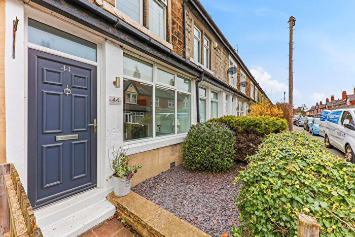 2 Bedroom Terraced House For Sale In Hookstone Avenue, Harrogate, North Yorkshire, HG2