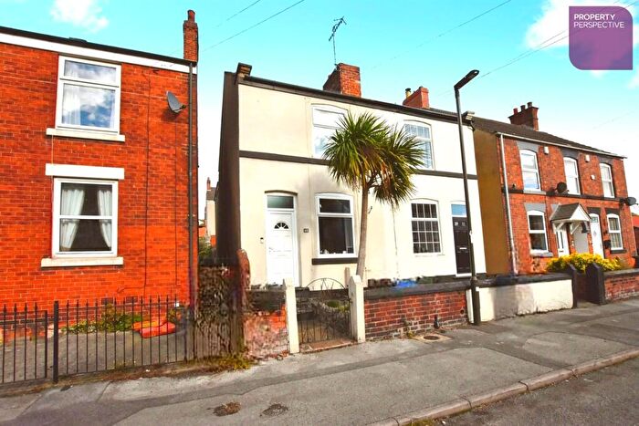 3 Bedroom Semi-Detached House For Sale In Holland Road, S41