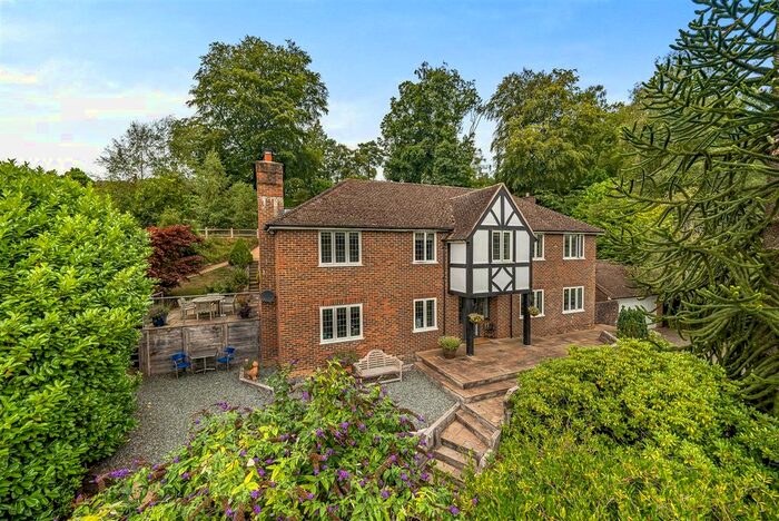 5 Bedroom Detached House To Rent In Stoatley Rise, Haslemere, GU27