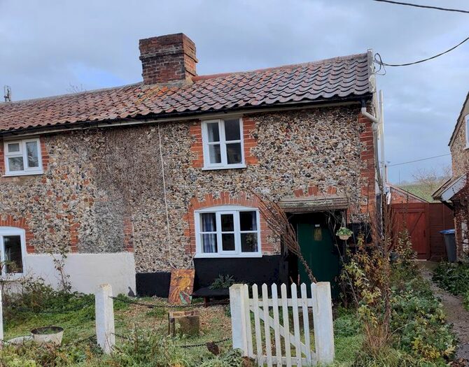 2 Bedroom Cottage For Sale In Stone Cottages, Stone Common, Blaxhall, IP12