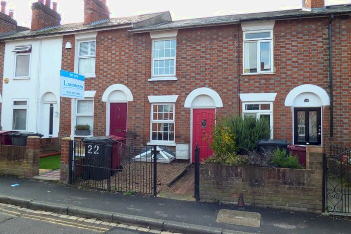 2 Bedroom Terraced House To Rent In St. Johns Road, Reading, RG1