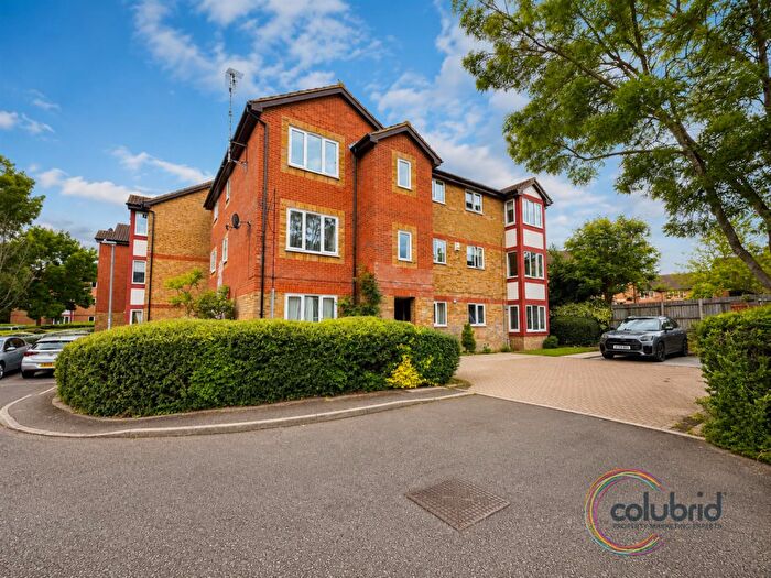 2 Bedroom Flat For Sale In Ramshaw Drive, Chelmer Village, Chelmsford, CM2