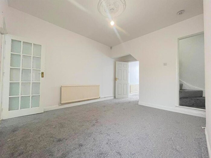 3 Bedroom Terraced House For Sale In Harewood Street, Spinney Hills, Leicester, LE5