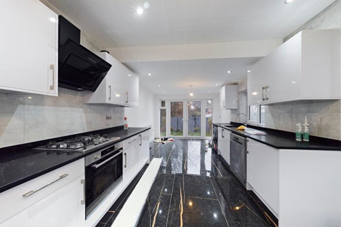 3 Bedroom Semi Detached House To Rent In Fabian Street, London, E6