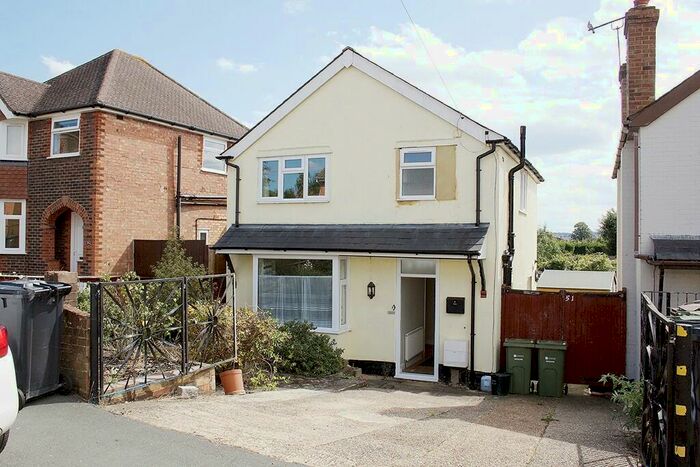 5 Bedroom Detached House To Rent In New Cross Road, Guildford, GU2