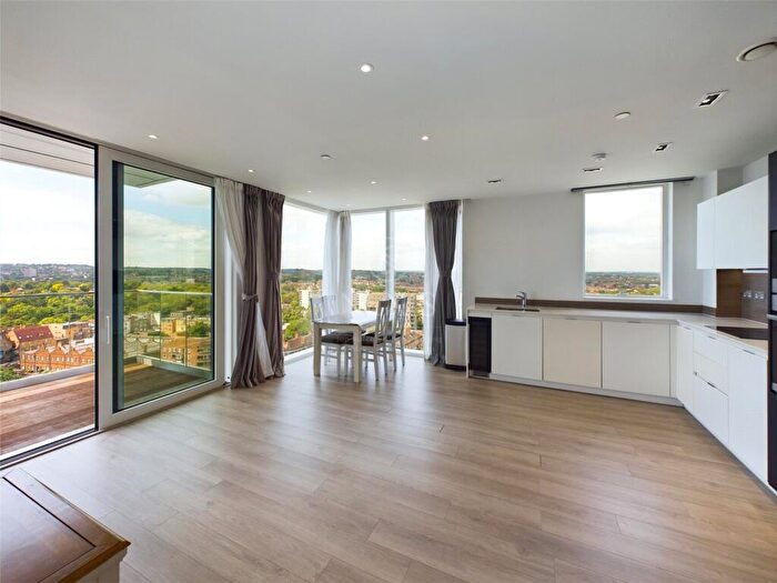 2 Bedroom Apartment To Rent In Kingly Building, Woodberry Down, London, N4
