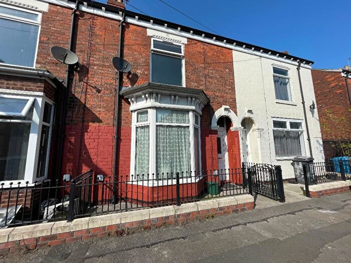 3 Bedroom Town House For Sale In Tyne Street, Hull, HU3