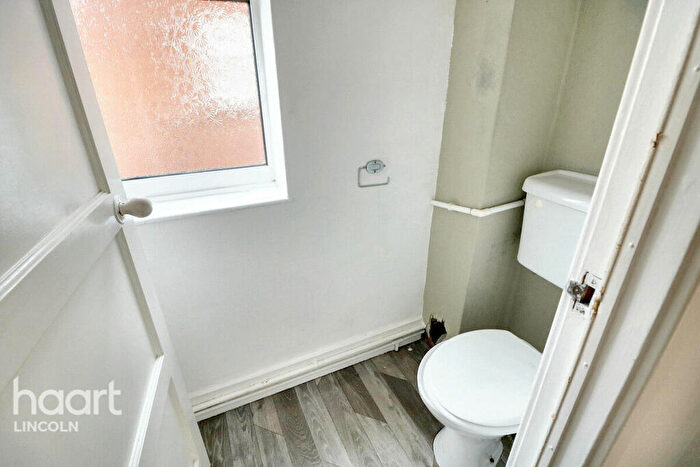 2 Bedroom Semi-Detached House For Sale In Redbourne Drive, Lincoln, LN2