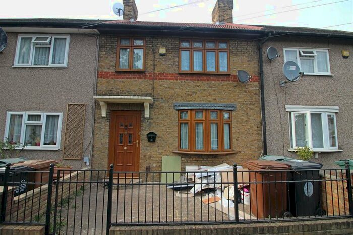 3 Bedroom House To Rent In Penrhyn Avenue, London, E17