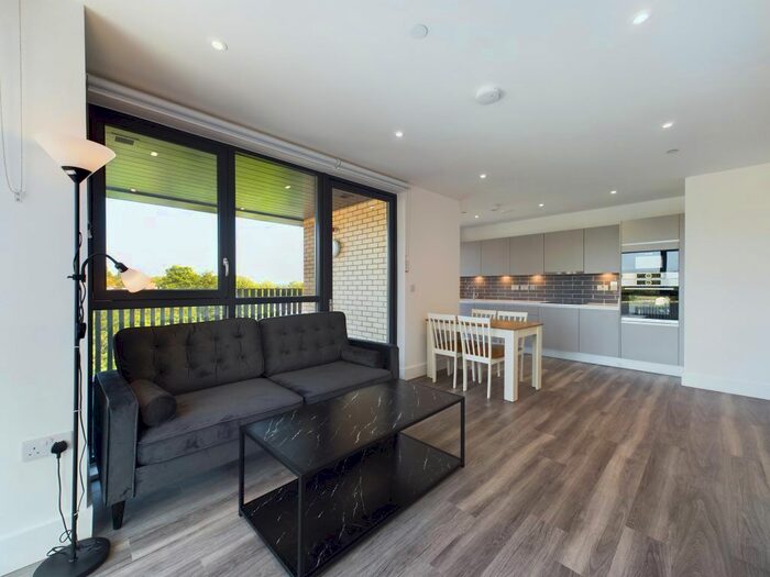 2 Bedroom Flat To Rent In Parkside Avenue, London, SE10